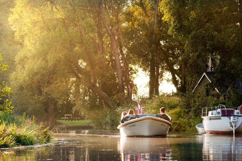 Foldermarkt: 24-3-26